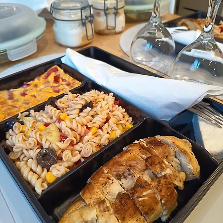 Les Clos De La Vigne Bed & Breakfast